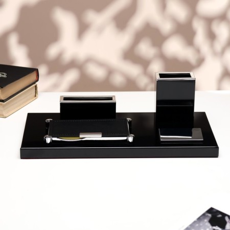 Table of desktop stationery 4V1-1