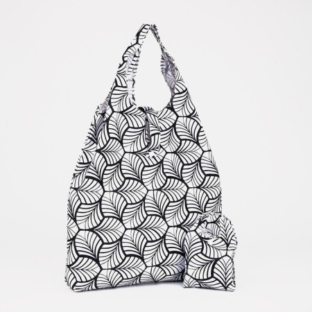 Household bag on the button, the color is black