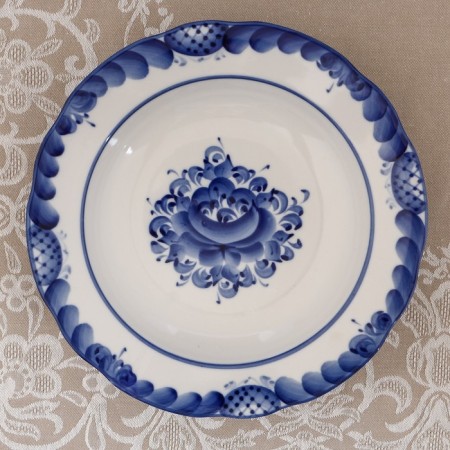 Plate "flowers", deep, d = 24 cm, h = 4 cm, gzhel-1