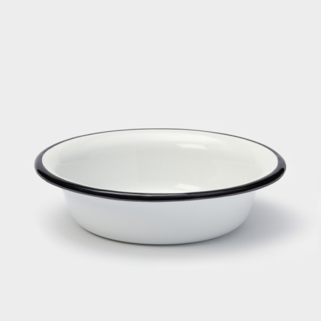Enameled bowl, 400 ml, d = 15 cm, without decolleys, white color