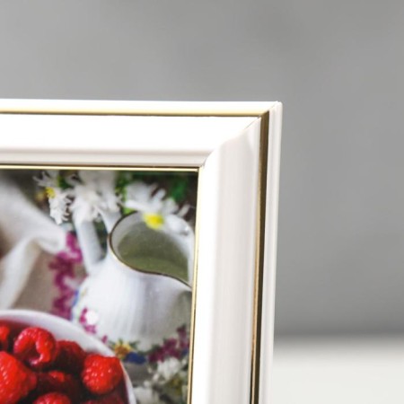 Photo frame 10x15 281g white with gold (plastic screen)-2