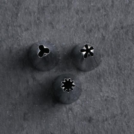 Set of confectionery "Lorien", 10 items: baking form 5 pcs "Circle", 3 nozzles, adapter, bag-1