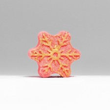 New Year's bomb for a bath with the aroma of citruses 