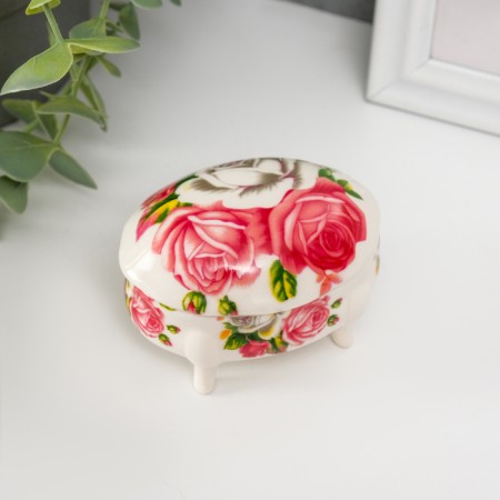 Coramics box on the legs "velvet roses" 6.1x7.7x4.8 cm-1