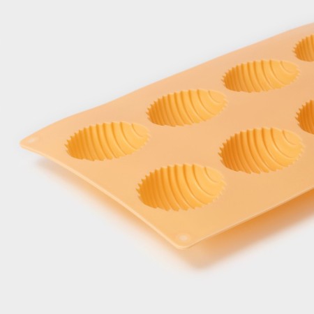 The form for baking shares “insects. Hive ”, silicone, 28 × 17 cm, 8 cells (4.5 × 5.5 × 3 cm), color mix-4