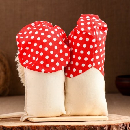 The amulet "Domoving a family of threads with a stand", 23 cm-2