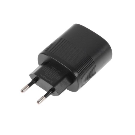 Network charger PERO TC11, USB, USB-C, 3 A, fast charging, black-1