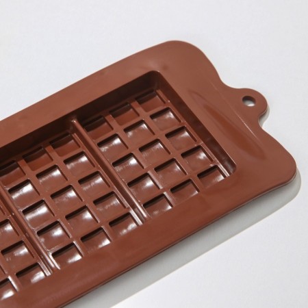Mini-Dilan's chocolate form, silicone, 22 × 11cm, 3 cells (5 × 7.5 cm), brown color-3
