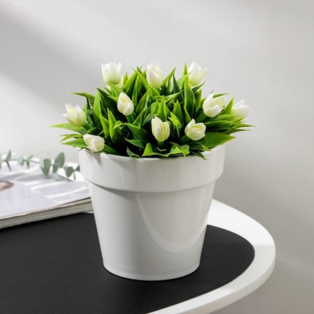 Kashpo for flowers with an insert "Porto", 1 l, white color