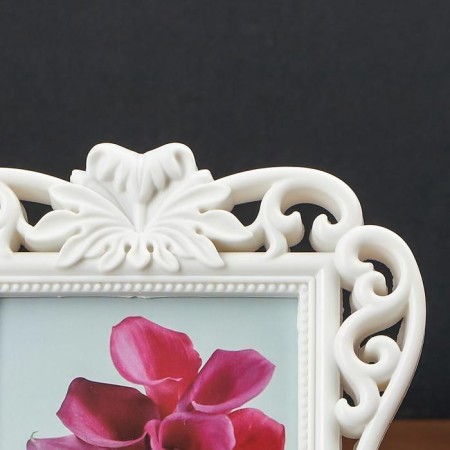 Photo frame plastic 10x15 cm "Figure" white 22x16 cm-2