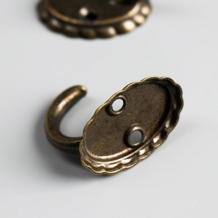 Retro metal hook bronze 3.9x3.3x2.7 cm-1
