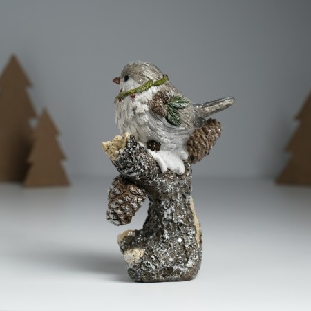 Polystone souvenir "Vorostone in a wreath with berries and cones on a tree" 10.5x7x13.5 cm-2