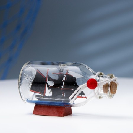 Souvenir ship in a bottle 15x4x6cm, black