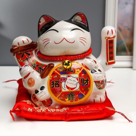 Souvenir ceramics pendulum "Cat Mani-Neko with a sweatshirt" 19.5x20x14.5 cm