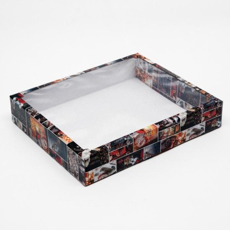 Box the team cover is, with the window, "Santa", 37 x 32 x 7 cm