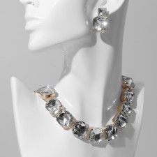 Set 2 objects: earrings, necklace “jewel” squares, white color in gold, 32 cm