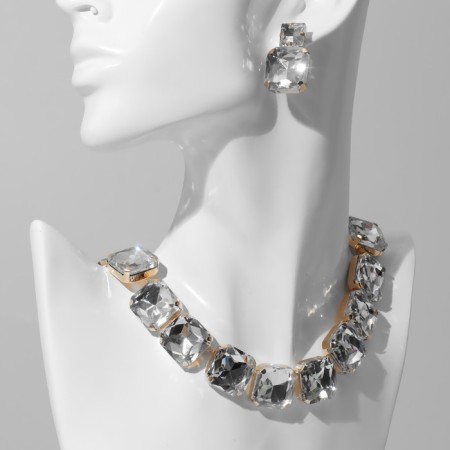 Set 2 objects: earrings, necklace “jewel” squares, white color in gold, 32 cm