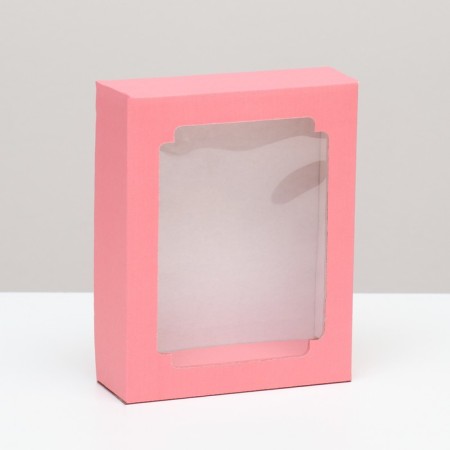 Box of a team without printing a lid is a red with a window 18 x 15 x 5 cm
