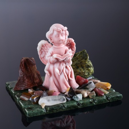 Souvenir "Angel Praying with a book", coil, marble