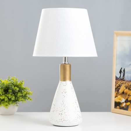 AMBR table lamp E14 40W White-gold-zoloto 23x23x43 cm Risalux