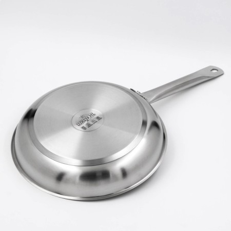 Pan, d = 28 cm, h = 5 cm, triple bottom, induction-2