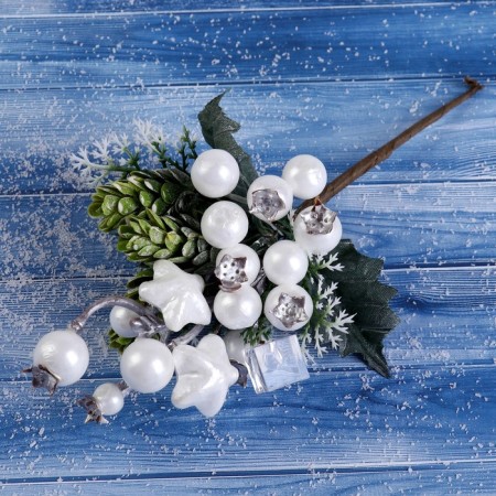 Decor "Winter Lighting" Berries of the Starry Leaves, 19 cm