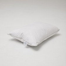 The pillow is high, size 50x70 cm, color mix