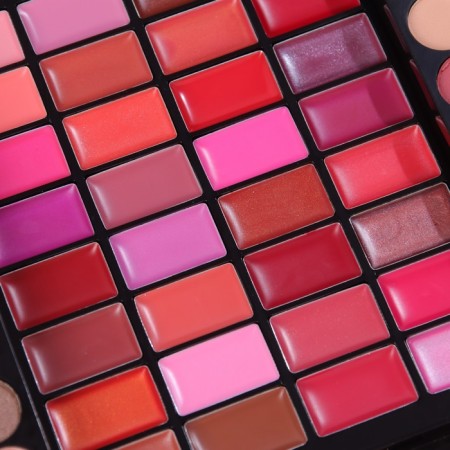 A set of professional cosmetics "Miss Young" No. 14-5