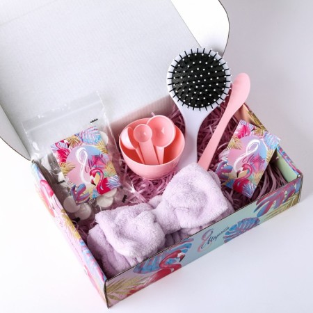 Set “From March 8”: comb, head bandage, measured spoons 3 pcs, a bowl and a mask shoulder blade, compressed masks-1