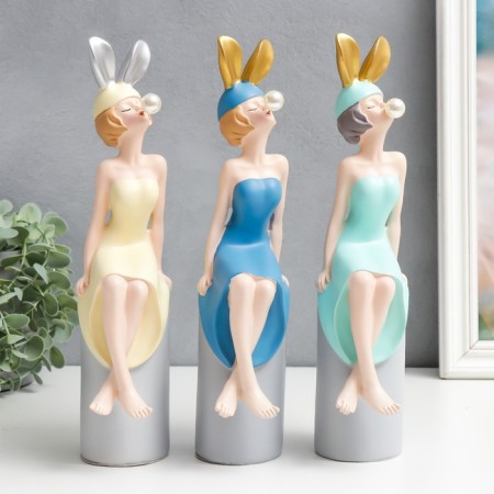 Souvenir Polystone "Girl ears Bunny, with a bubble on the column" Mix 29x7x10 cm