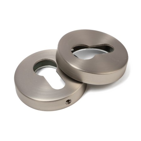 Lockland cylinder overlay, round, satin nickel color, kit.
