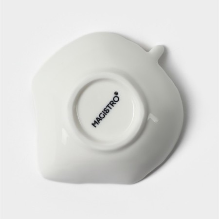 Porcelain dish Magistro "leaf", 9 × 8 cm, white color-4