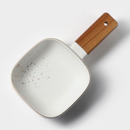 Porcelain dish for serving with a wooden handle Magistro, 15 × 15 cm, white color-3