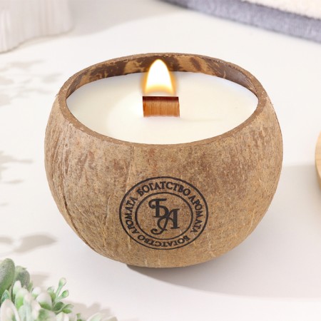 Candle in the coconut aromatic, Earl Gray, soy wax, 8x10 cm, in the box