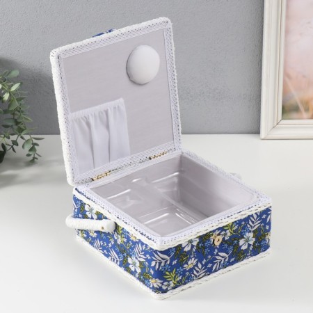 Casket for needlework "Field flowers on blue" 20x20x11 cm-2