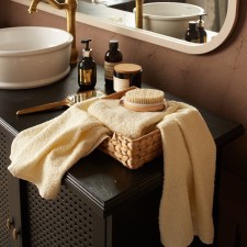 Terry towel economy and I am 50*90cm, col. milk, 100% cotton, 320 g/m2