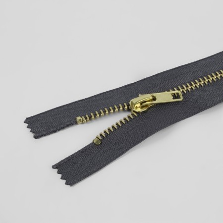 Metal zipper, No. 5, non -proceeding, automatic lock, 18 cm, gray/gold color-1