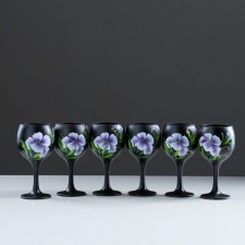 Set of glasses for wine 