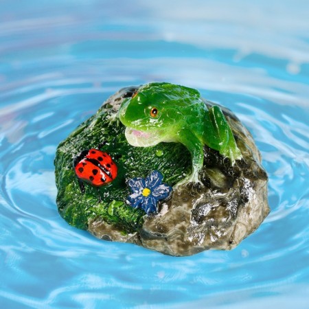Garden figure "Frog on the stone" 11x10x7cm-1