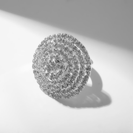Ring "ice" circle, white color in silver, dimensionless