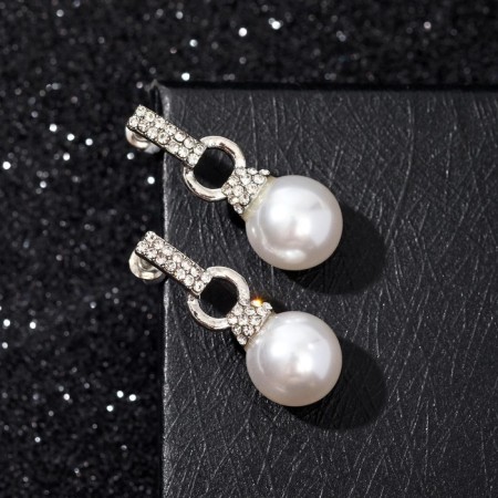 Earrings with pearls "Balls and clutch of rings", white color in silver