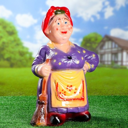 Garden figure "Mother -in -law with a broom average" 59x40x25cm mix-9