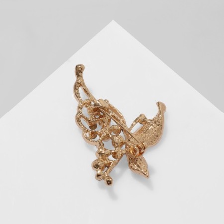 Brooch "Butterfly" with a pearl wing, the color is white in gold-1