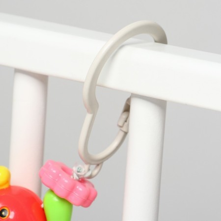 Stretching to a stroller/crib "Funny butterflies", 4 toys, crumb I-7