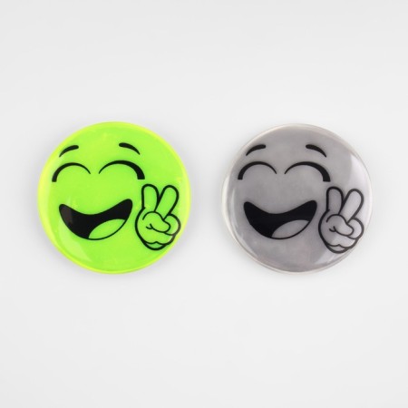 The reflective icon "All the World", d = 5.8 cm, color mix-5