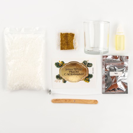 DIY candle for the New Year. Creating a color aromatic candle with sparkles "Cozy Winter", a New Year's set for creativity-2