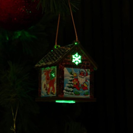 The toy on the tree "House" is small. With backlight, mix, 5x6.5x5cm-1
