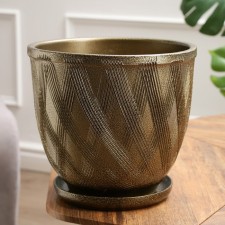 Flower pot 