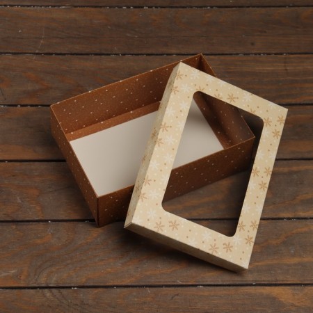 The box is folding, the lid is, with the “New Year's Snowflake” window 24 x 17 x 8 cm-3