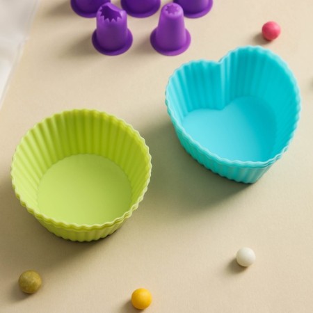 Confectionery set, 15 objects: 8 nozzles, 6 molds, confectionery bag with an adapter-4